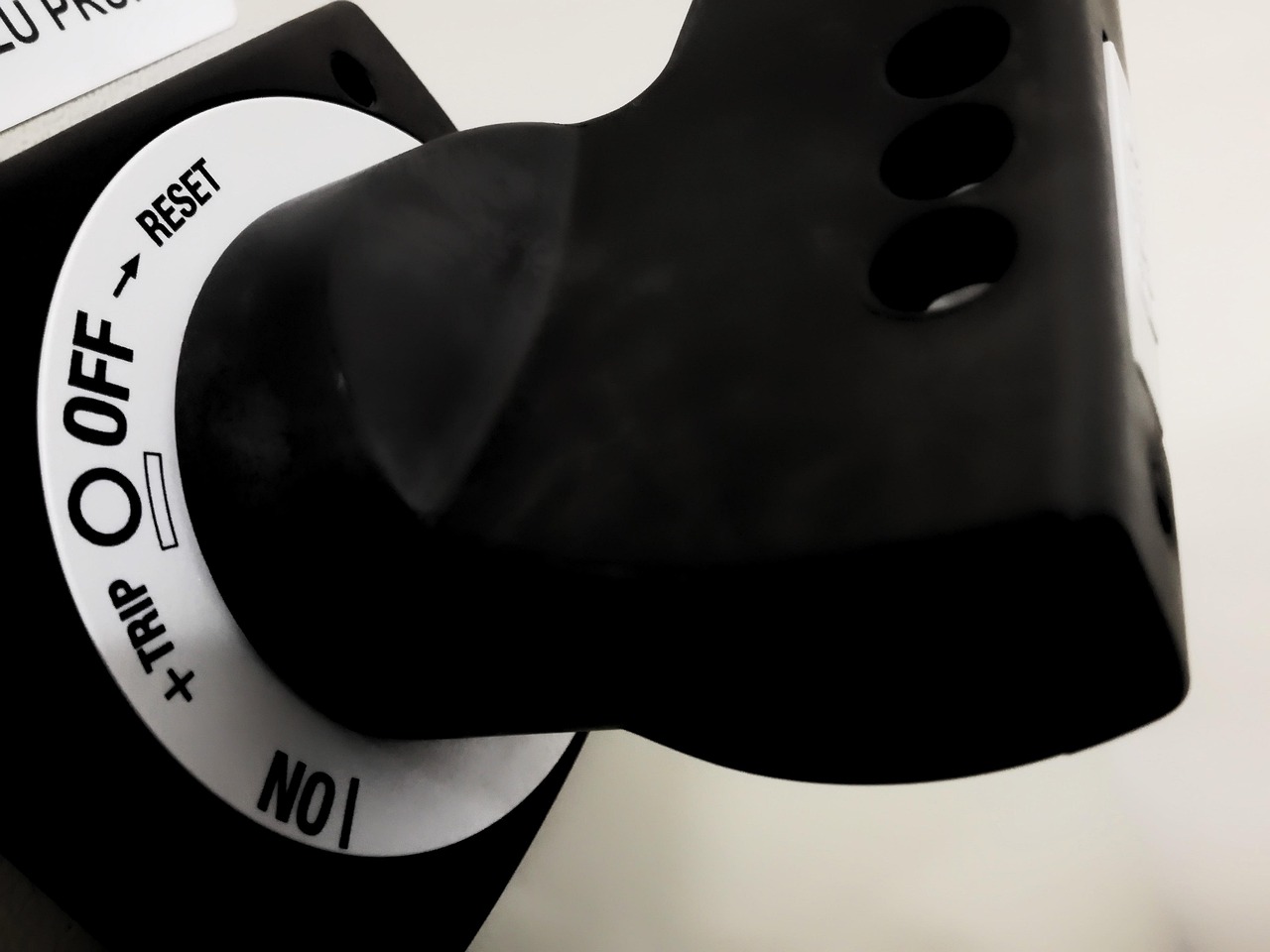 Électricien Eaubonne – Dépannage et Rénovation 7j/7