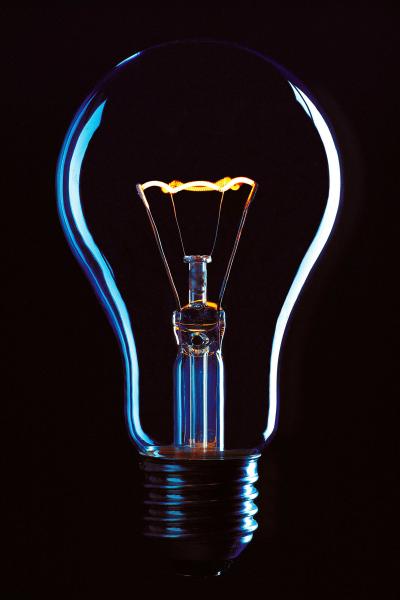 Quels sont les tarifs moyens d’un électricien pour une installation standard ?